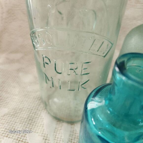 Vintage collectible glass jar and bottles. Take all or choice of one or more - Picture 2 of 7